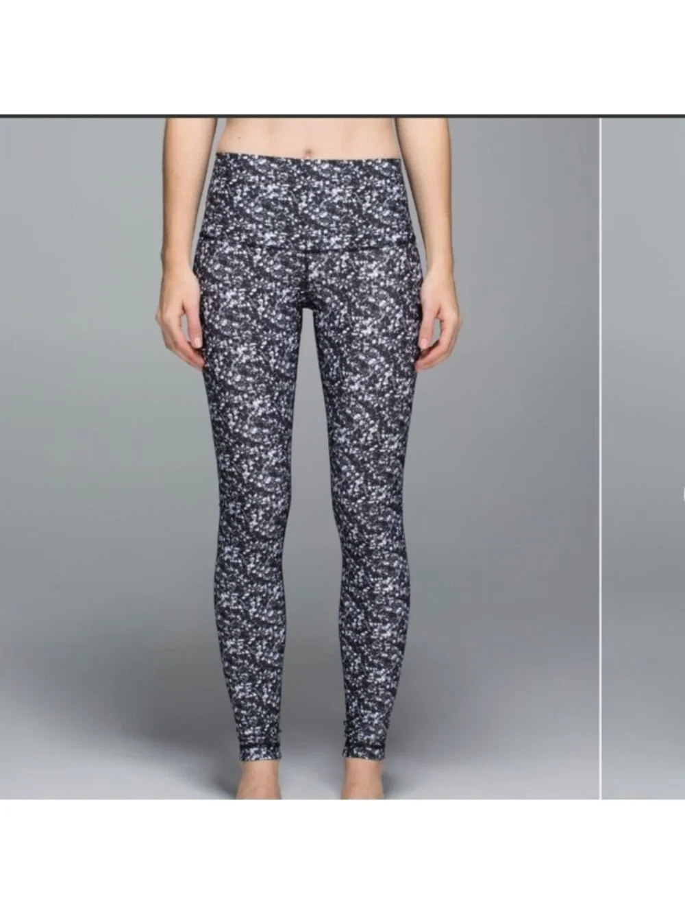 Lululemon Shine Tight (Roll Down) Shimmy Shimmer Black White